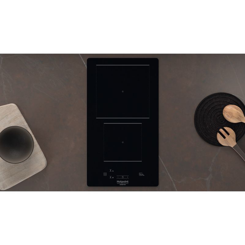 Hotpoint_Ariston Piano cottura HQ 0930S NE Nero Induction vitroceramic Lifestyle frontal