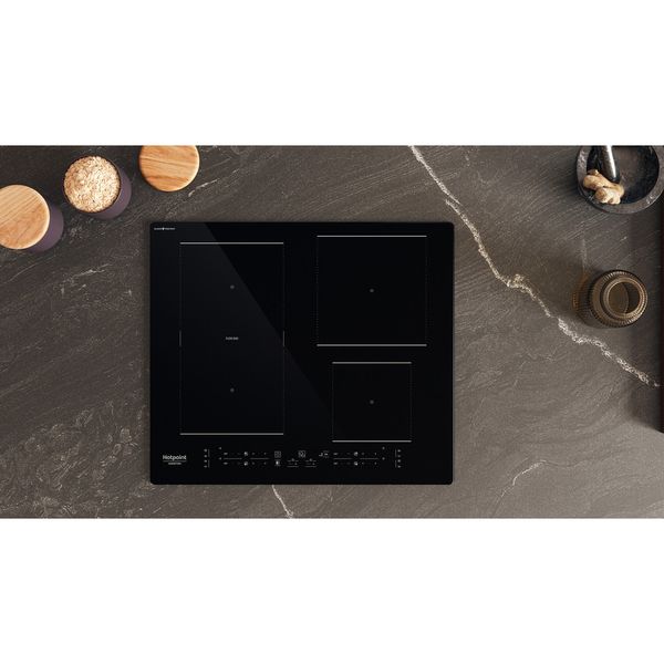Hotpoint_Ariston Piano cottura HB 4860C CPNE Nero Induction vitroceramic Lifestyle frontal