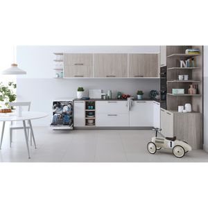 003__Lifestyle frontal