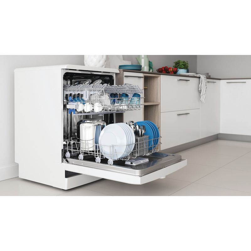 Indesit-Lavastoviglie-A-libera-installazione-D2F-HK26-A-libera-installazione-E-Lifestyle-perspective-open