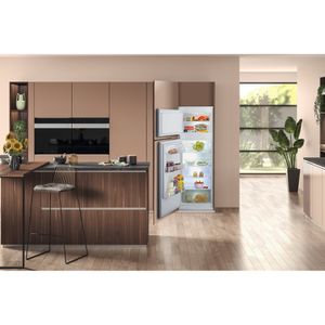 Hotpoint_Ariston-Combinazione-Frigorifero-Congelatore-Da-incasso-BD-2422-S-HA-2-Bianco-2-porte-Lifestyle-frontal-open