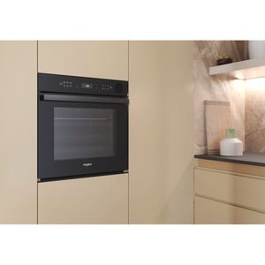 Whirlpool Forno Da incasso AKZ9S 8220 FB Elettrico A+ Lifestyle perspective