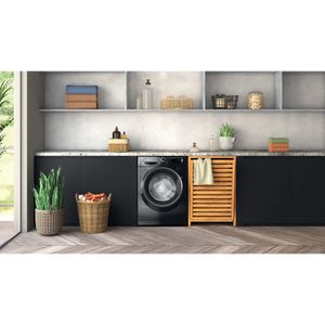 Hotpoint_Ariston Lavabiancheria Libera installazione NBT 108 BLACK IT Nero Carica frontale A Lifestyle frontal