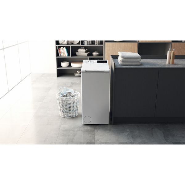 Hotpoint_Ariston Lavabiancheria Libera installazione WMTG 626BS IT Bianco Carica dall'altro A Lifestyle frontal