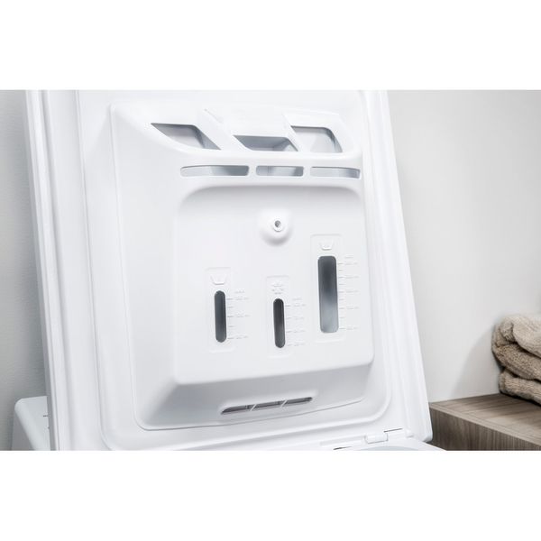 Hotpoint_Ariston Lavabiancheria Libera installazione WMTG 626BS IT Bianco Carica dall'altro A Drawer