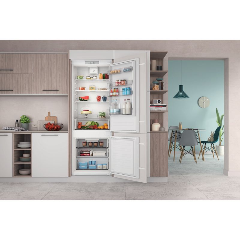 Indesit-Combinazione-Frigorifero-Congelatore-Da-incasso-IND-402-Bianco-2-porte-Lifestyle-frontal-open