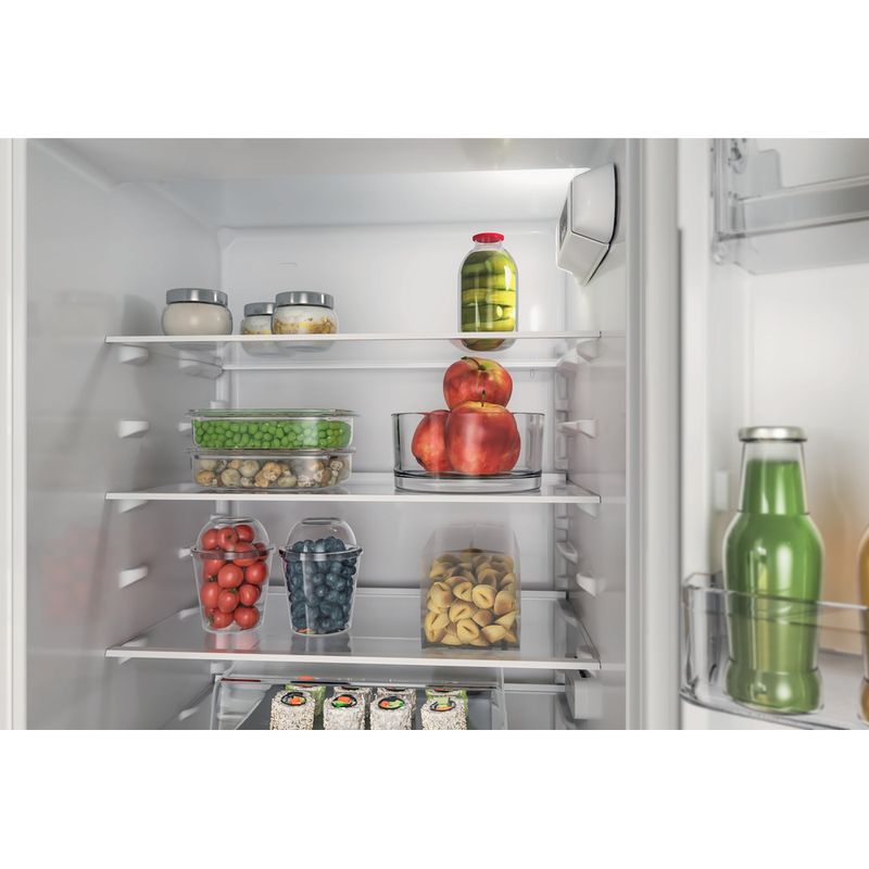 Whirlpool Combinazione Frigorifero/Congelatore Da incasso WHC18D051A1 Bianco 2 porte Lifestyle detail