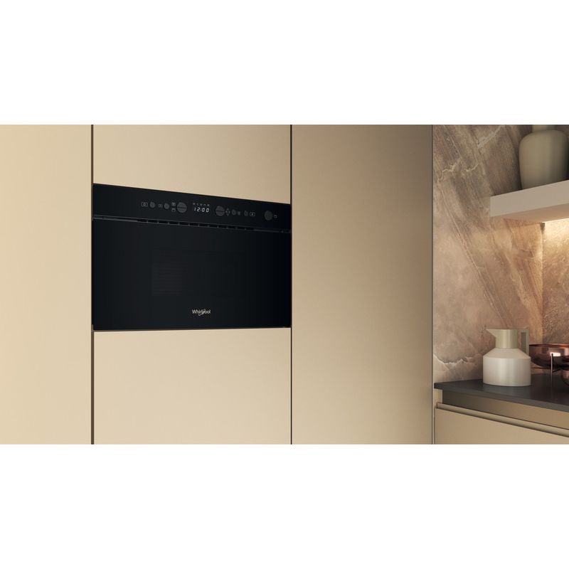 Whirlpool-Microonde-Da-incasso-WMN14BB-Nero-Elettronico-22-Microonde---grill-750-Lifestyle-perspective