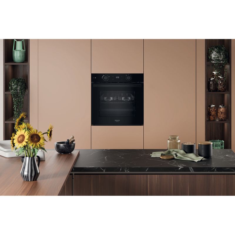 Hotpoint_Ariston-Forno-Da-incasso-HAO3-K78PSU1Z-B-Elettrico-A---Lifestyle-frontal