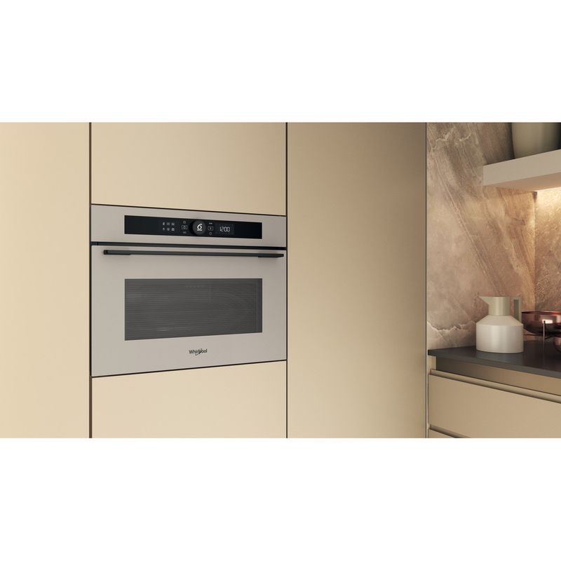 Whirlpool Microonde Da incasso WMW57DHME Urban beige Elettronico 40 Microonde combinato 900 Lifestyle perspective