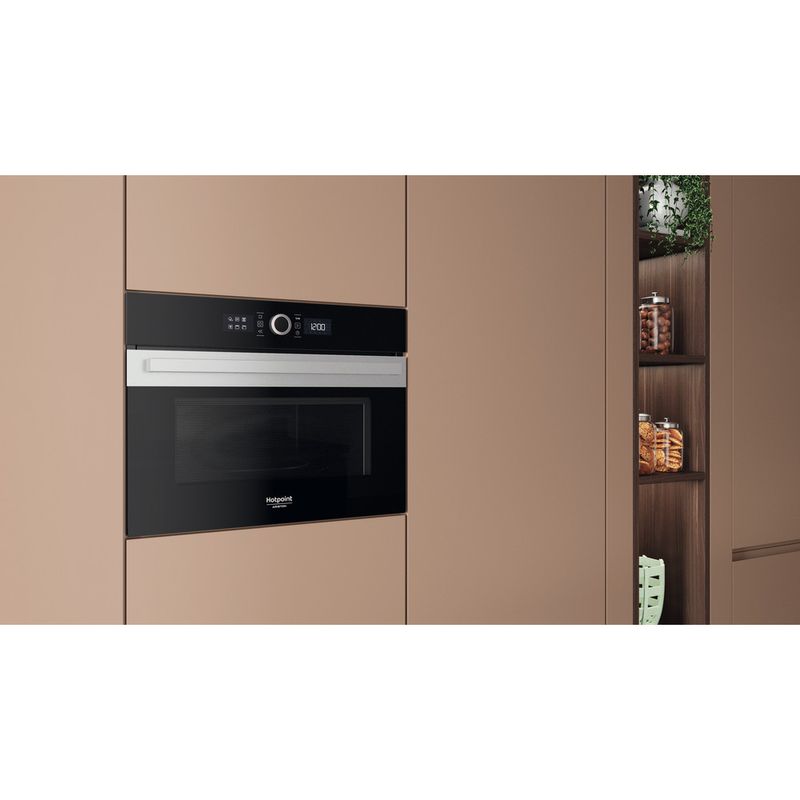 Hotpoint_Ariston-Microonde-Da-incasso-HAMW54HMX-Inox-Elettronico-40-Microonde---grill-900-Lifestyle-perspective