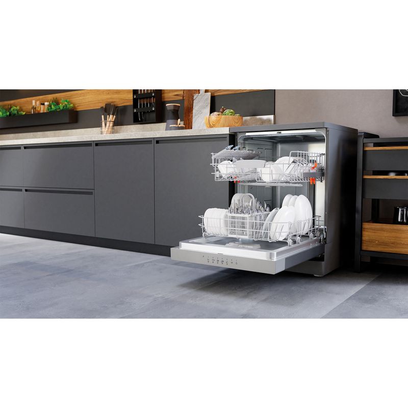 Hotpoint_Ariston-Lavastoviglie-Libera-installazione-HA2FFC14BX-Libera-installazione-C-Lifestyle-perspective-open