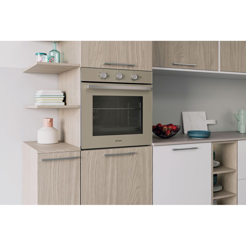 Indesit-Forno-Da-incasso-IO-K35H-TD-Elettrico-A-Lifestyle-perspective
