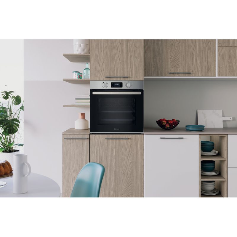 Indesit-Forno-Da-incasso-IO-K78P-X-Elettrico-A---Lifestyle-frontal