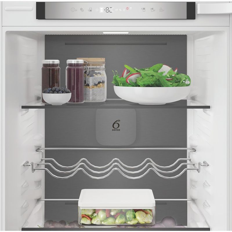 Whirlpool-Combinazione-Frigorifero-Congelatore-Da-incasso-WHK2-5293-B5E1-Zinc-Metal-2-porte-Lifestyle-frontal