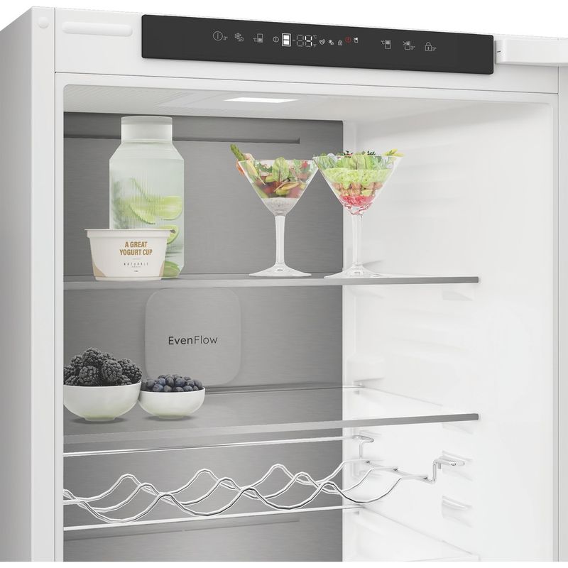 Hotpoint-Combinazione-Frigorifero-Congelatore-Da-incasso-HPK2-5293-B5E1-Zinc-Metal-2-porte-Lifestyle-perspective